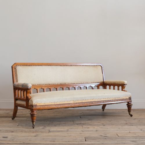 19TH CENTURY GOTHIC OAK SOFA - ADDITIONAL PHOTO 2