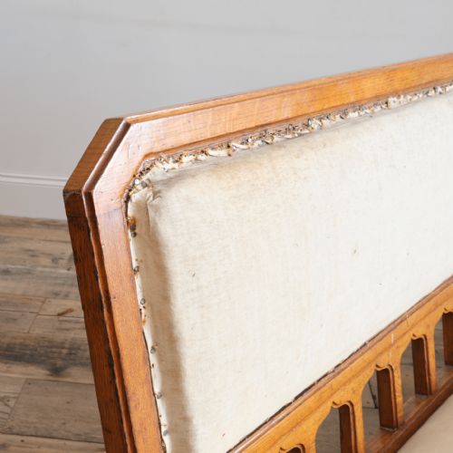 19TH CENTURY GOTHIC OAK SOFA - ADDITIONAL PHOTO 7