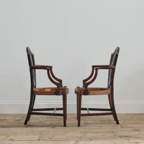 PAIR OF GEORGE III HEPPELWHITE MAHOGANY CARVER CHAIRS - ADDITIONAL PHOTO 4