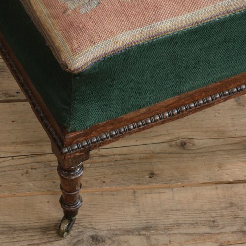 WILLIAM IV FOOTSTOOL IN SIMULATED ROSEWOOD AND NEEDLEWORK TOP - ADDITIONAL PHOTO 4