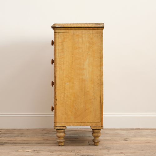 19TH CENTURY PINE CHEST OF DRAWERS IN ORIGINAL PAINT - ADDITIONAL PHOTO 5