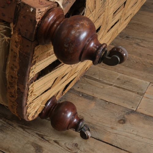 19TH CENTURY COUNTRY HOUSE SOFA - ADDITIONAL PHOTO 6