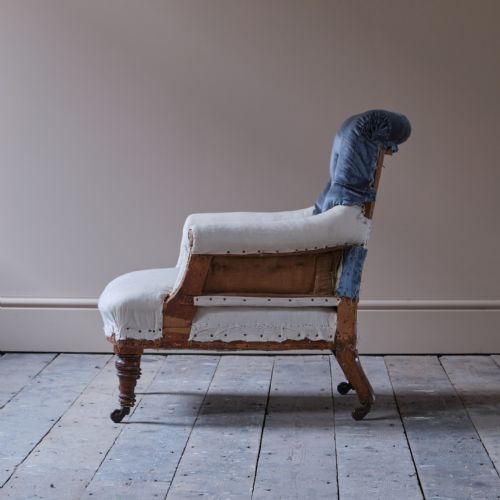 A SMALL LATE 19TH CENTURY HOWARD STYLE ARMCHAIR - ADDITIONAL PHOTO 2