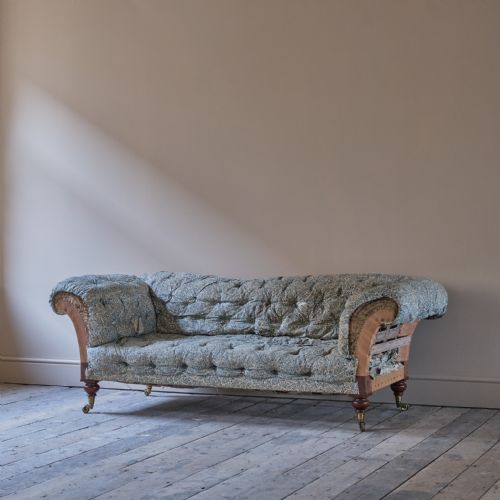 MID 19TH CENTURY CHESTERFIELD SOFA - ADDITIONAL PHOTO 8