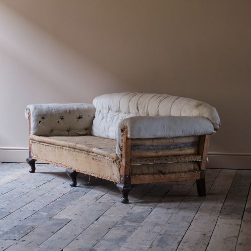 EARLY 20TH CENTURY COUNTRY HOUSE SOFA - ADDITIONAL PHOTO 3