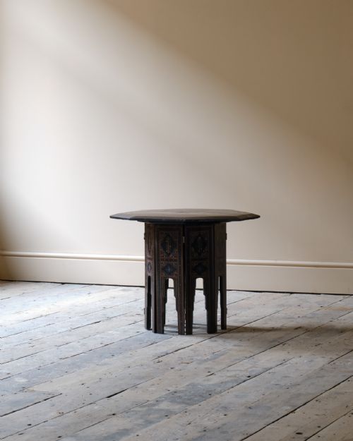 EARLY 20TH CENTURY BLACK LACQUERED SIDE TABLE - ADDITIONAL PHOTO 1