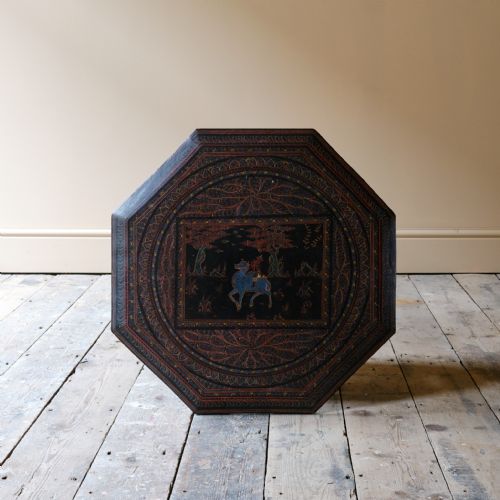 EARLY 20TH CENTURY BLACK LACQUERED SIDE TABLE - ADDITIONAL PHOTO 7