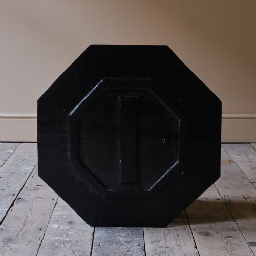 EARLY 20TH CENTURY BLACK LACQUERED SIDE TABLE - ADDITIONAL PHOTO 17