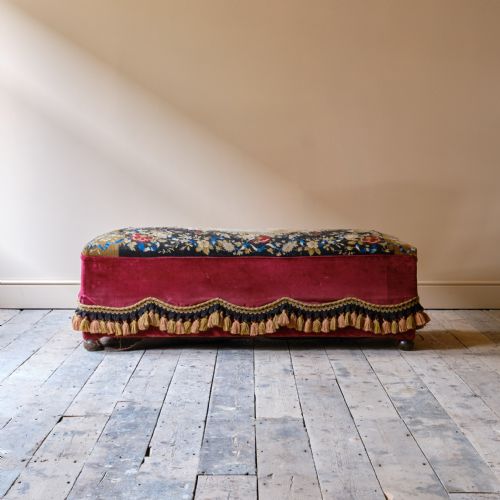 LARGE COUNTRY HOUSE STORAGE OTTOMAN BY HALLETT SONS - ADDITIONAL PHOTO 4