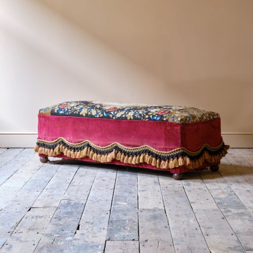LARGE COUNTRY HOUSE STORAGE OTTOMAN BY HALLETT SONS - ADDITIONAL PHOTO 6