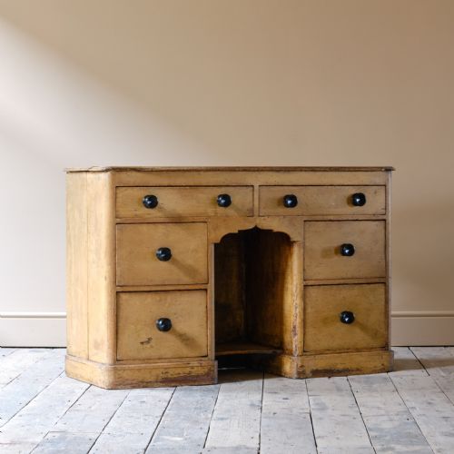 19TH CENTURY PAINTED PINE DOG KENNEL DRESSER - ADDITIONAL PHOTO 4