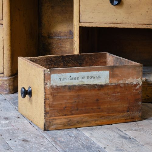 19TH CENTURY PAINTED PINE DOG KENNEL DRESSER - ADDITIONAL PHOTO 11