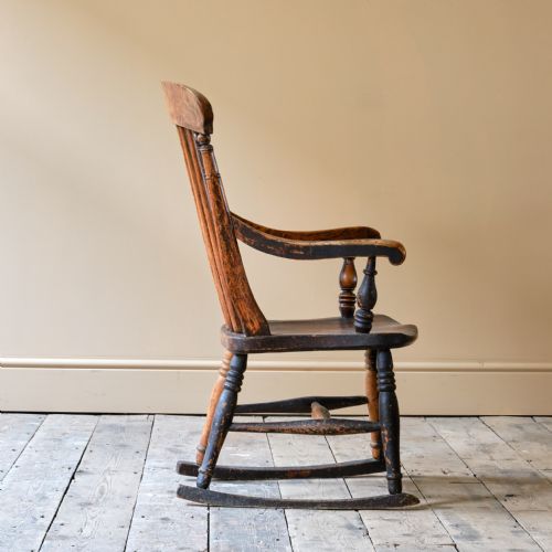 19TH CENTURY ROCKING WINDSOR CHAIR - ADDITIONAL PHOTO 2