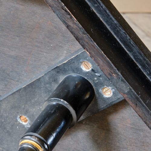 19TH CENTURY AESTHETIC MOVEMENT SIDE TABLE ATTRIBUTED TO GILLOWS - ADDITIONAL PHOTO 7