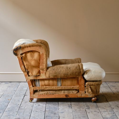 HARRODS COUNTRY HOUSE ARMCHAIR AND FOOTSTOOL - ADDITIONAL PHOTO 4