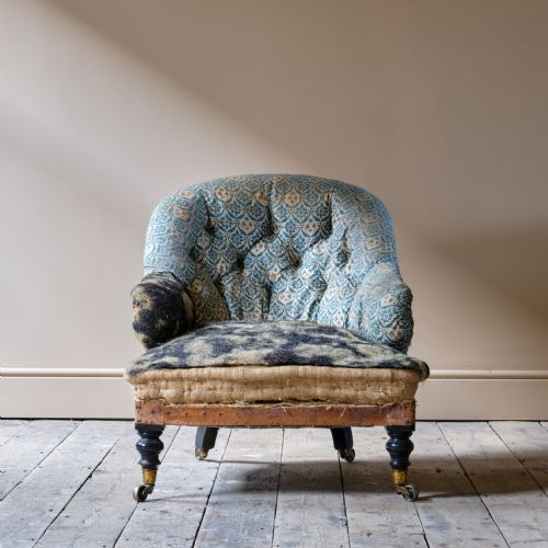 19TH CENTURY ARMCHAIR BY HOWARD AND SONS - ADDITIONAL PHOTO 1
