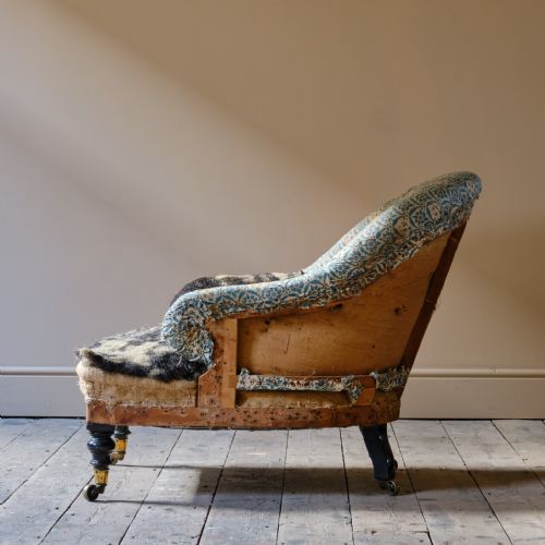 19TH CENTURY ARMCHAIR BY HOWARD AND SONS - ADDITIONAL PHOTO 7