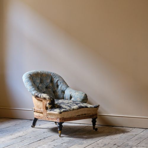 19TH CENTURY ARMCHAIR BY HOWARD AND SONS - ADDITIONAL PHOTO 8