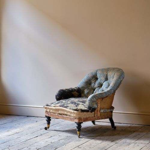 19TH CENTURY ARMCHAIR BY HOWARD AND SONS - ADDITIONAL PHOTO 9