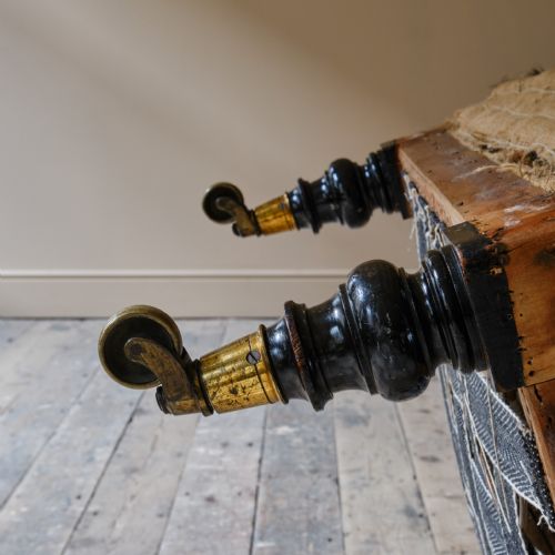19TH CENTURY ARMCHAIR BY HOWARD AND SONS - ADDITIONAL PHOTO 10