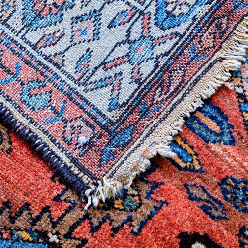 EARLY 20TH CENTURY HAND KNOTTED RUG - ADDITIONAL PHOTO 4
