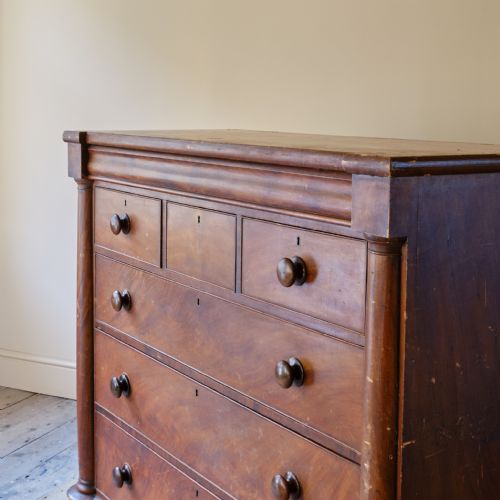 LARGE SCOTTISH PINE CHEST OF DRAWERS IN ORIGINAL PAINT - ADDITIONAL PHOTO 5