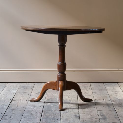 EARLY 19TH CENTURY OAK TRIPOD TILT TOP TABLE - ADDITIONAL PHOTO 4