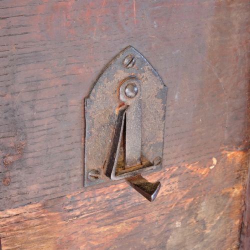 EARLY 19TH CENTURY OAK TRIPOD TILT TOP TABLE - ADDITIONAL PHOTO 9