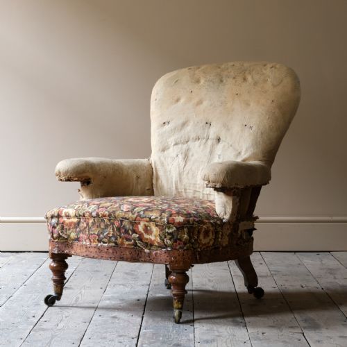 MID 19TH CENTURY HOWARD AND SONS ARMCHAIR - ADDITIONAL PHOTO 1
