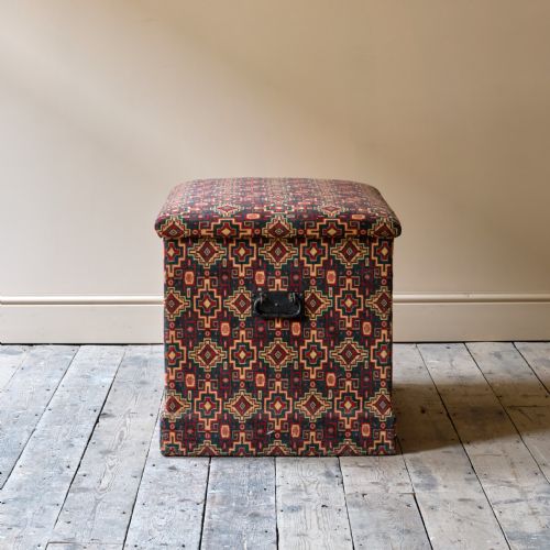 LARGE 19TH CENTURY UPHOLSTERED PINE STORAGE CHEST - ADDITIONAL PHOTO 3