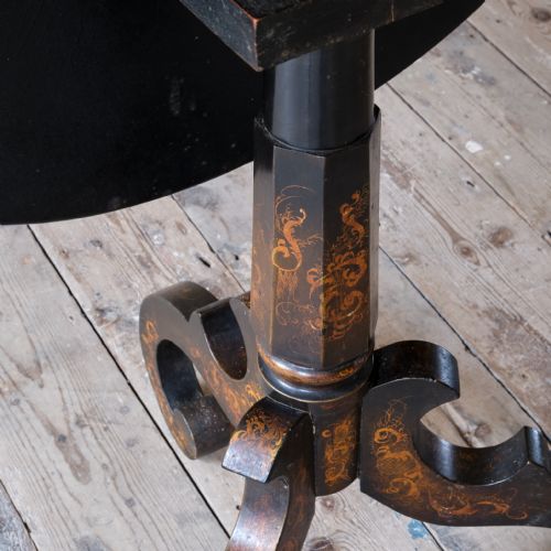 MID 19TH CENTURY JAPPANED TILT TOP TABLE - ADDITIONAL PHOTO 7