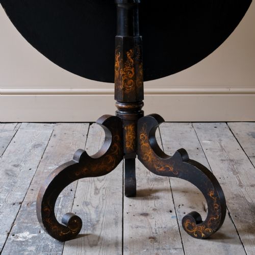 MID 19TH CENTURY JAPPANED TILT TOP TABLE - ADDITIONAL PHOTO 10