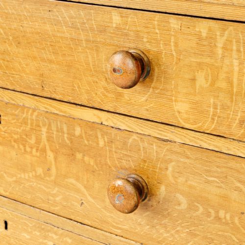 MID 19TH CENTURY PINE CHEST OF DRAWERS IN ORIGINAL PAINT - ADDITIONAL PHOTO 9