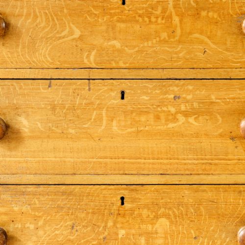 MID 19TH CENTURY PINE CHEST OF DRAWERS IN ORIGINAL PAINT - ADDITIONAL PHOTO 12