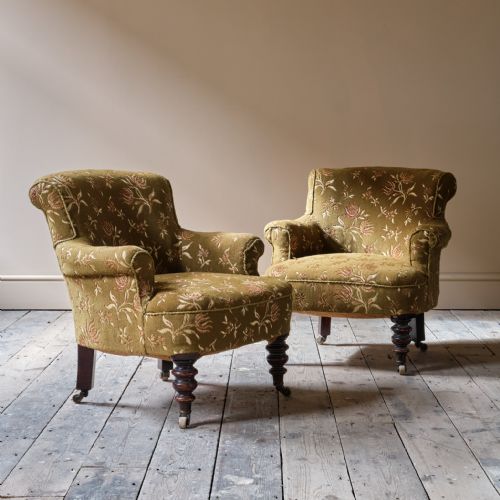 a pair of country house tub chairs - CATEGORY: ANTIQUE CHAIRS - DATED 19TH CENTURY