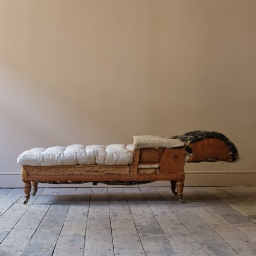 HOWARD SONS RECLINING DAYBED C 1900 - ADDITIONAL PHOTO 2