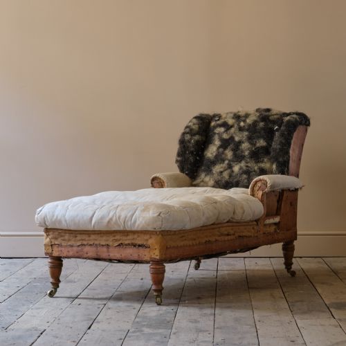 HOWARD SONS RECLINING DAYBED C 1900 - ADDITIONAL PHOTO 4