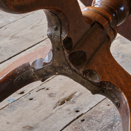 18TH CENTURY OAK TILT TOP PEDESTAL TABLE - ADDITIONAL PHOTO 8