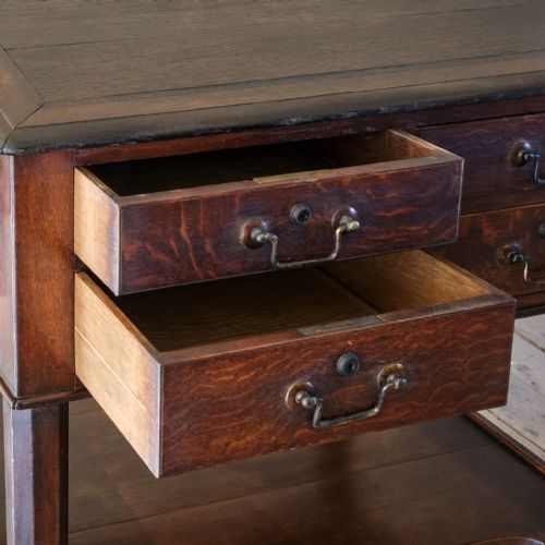 LARGE GEORGE III OAK CLERKS DESK - ADDITIONAL PHOTO 1