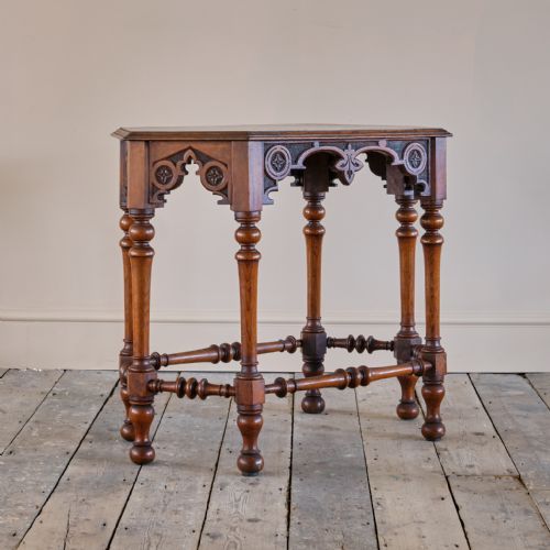 19TH CENTURY GOTHIC OAK SIDE TABLE - ADDITIONAL PHOTO 6