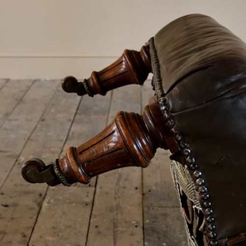 19TH CENTURY HOWARD STYLE OPEN ARMCHAIR - ADDITIONAL PHOTO 9