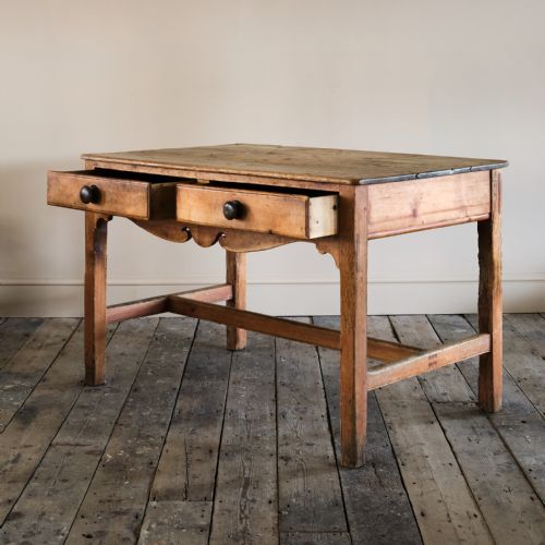 19TH CENTURY PINE DAIRY TABLE - ADDITIONAL PHOTO 3
