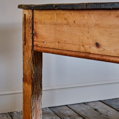 19TH CENTURY PINE DAIRY TABLE - ADDITIONAL PHOTO 19