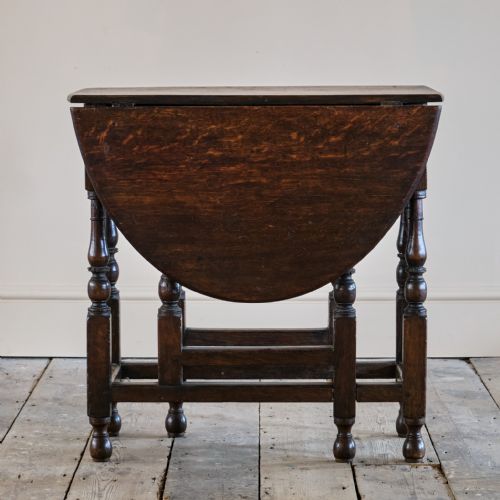 SMALL OAK GATELEG TABLE - ADDITIONAL PHOTO 2