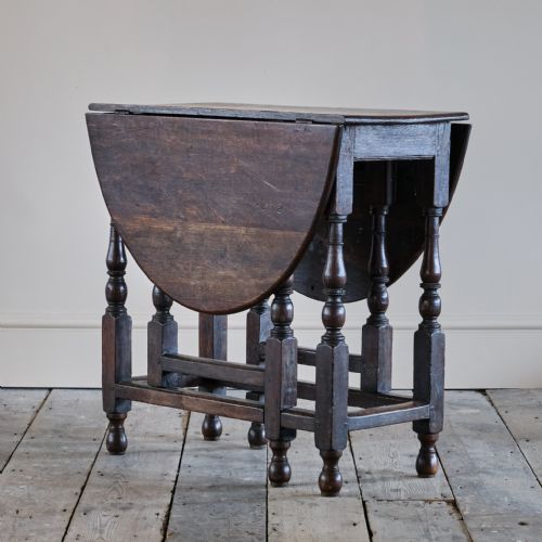 SMALL OAK GATELEG TABLE - ADDITIONAL PHOTO 6