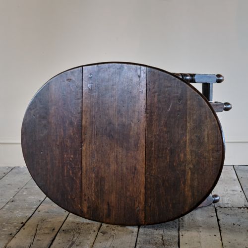 SMALL OAK GATELEG TABLE - ADDITIONAL PHOTO 12