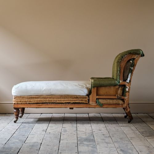 19TH CENTURY HOWARD STYLE DAYBED - ADDITIONAL PHOTO 6