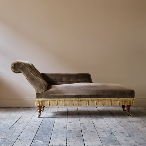 19th century country house chaise longue - CATEGORY: ANTIQUE SOFAS - DATED 19TH CENTURY