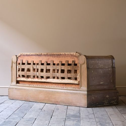 EARLY 20TH CENTURY OAK SOFA - ADDITIONAL PHOTO 8