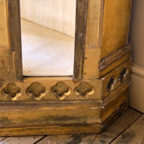 LARGE 19TH CENTURY GOTHIC GILT PINE CUPBOARD - ADDITIONAL PHOTO 1
